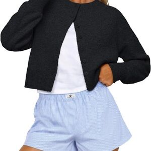 Trendy Queen Cropped Cardigan in Black